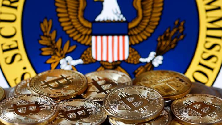 美国SEC正式批准比特币现货ETF当地时间周三，美国证券交易委员（SEC）史上首次批准比特币现货ETF，授权11只ETF周四开始上市交易
