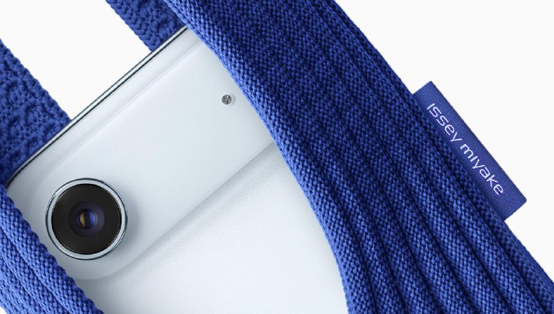 Apple 推出iPhone Pocket，售价$149.95苹果将其称为，一种既美观又实用的佩戴和携带 iPhone 的方法Apple在新闻稿中表示，ISSEY MIYAKE与苹果公司今天联合推出了 iPhone Pocket