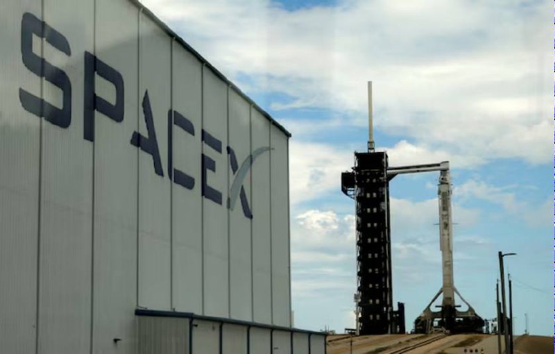 SpaceX拟被处罚633009美元的民事罚款当地时间9月17日，美国联邦航空管理局（FAA）发表声明，提议对美国太空探索技术公司（SpaceX）处以633009美元的民事罚款，原因是该公司涉嫌在2023年的两次发射任务中未能遵守相关许可要求