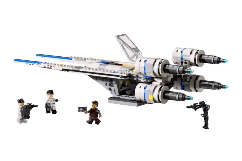 乐高推出 9 款新的星球大战套装，将于 5 月 1 日上市大多数新套装现在可以预购乐高刚刚在 4 月 19 日的星球大战庆典前，发布了九款新的星球大战套装，其中包括最大的版本的詹戈·费特的 Firespray 级星际战机