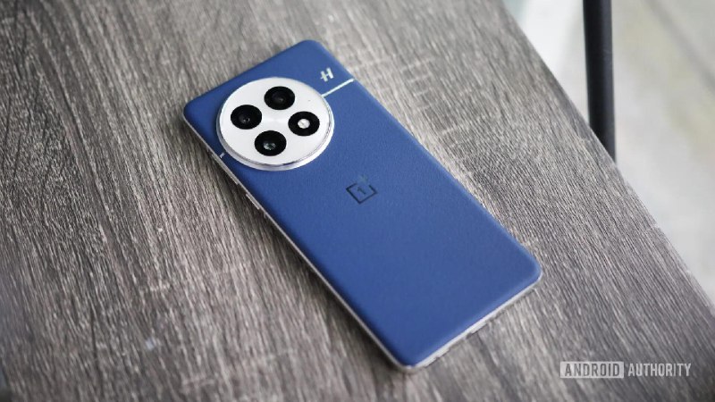 OnePlus使用电子熔丝防止系统回滚根据 Droidwin，OnePlus 在部分机型上随基于 Android 16 的 ColorOS 16.0.3.500/.501/.503 更新悄悄加入了防回滚保护（ARB）