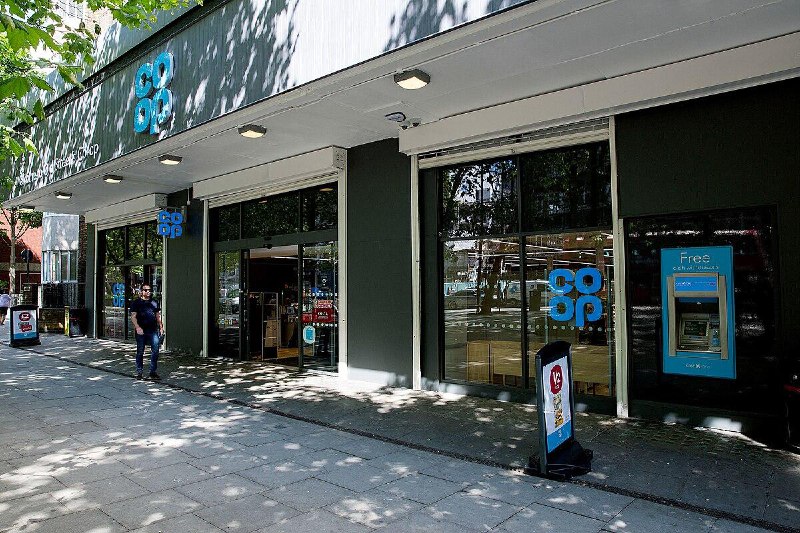 英国零售巨头合作社集团（Co-op）证实黑客窃取了全部650万客户记录英国零售集团合作社集团（Co-op）的首席执行官周三表示，在 4 月的一次网络攻击中，黑客窃取了该公司所有客户的个人数据