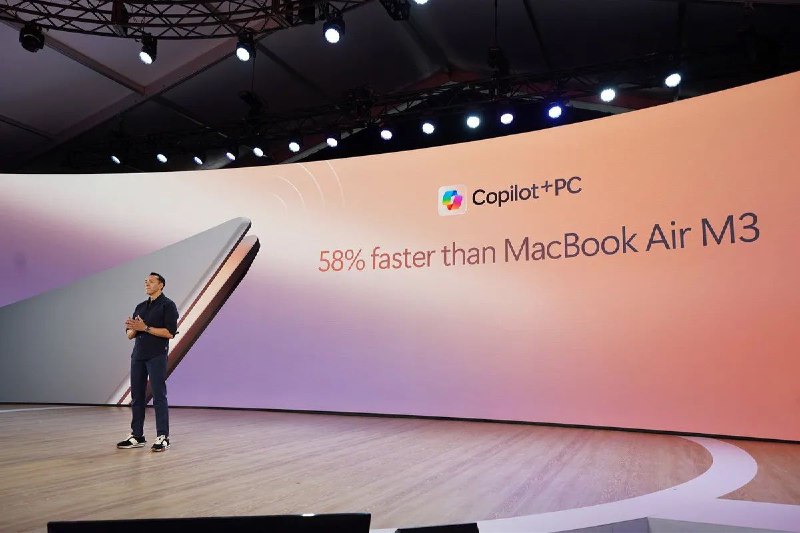 微软有信心在性能、价格和电池续航方面击败 MacBook Air M3微软正在努力通过其新系列的 Copilot Plus 电脑来击败 MacBook Air