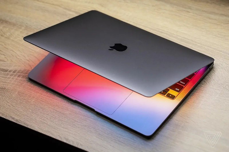 传言中的苹果可折叠M5 MacBook 将于 2026 年上市这款类似 MacBook 的折叠设备预计将配备 20 英寸或 18.8 英寸的显示屏