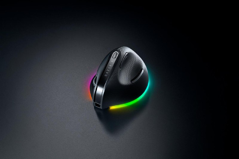 雷蛇推出首款垂直鼠标全新 Razer Pro Click V2 垂直版为 RGB party带来了人体工程学设计