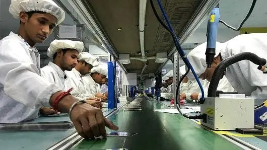 印度拟要求智能手机制造商向政府共享源代码印度拟出台多项安全措施，要求智能手机制造商向政府共享源代码，并对软件进行多项修改