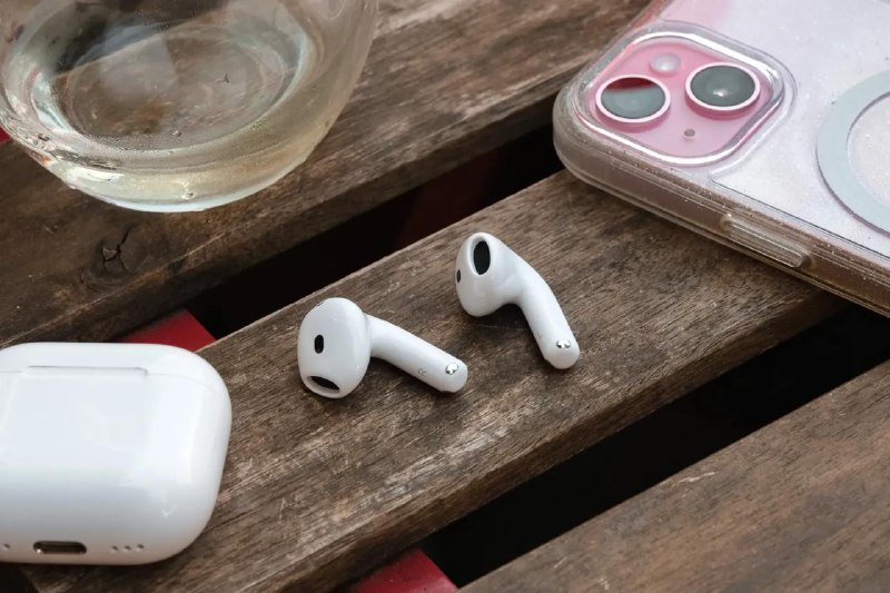 据报道，Apple 计划为 AirPods 引入实时翻译功能谷歌的 Pixel Buds 多年来一直支持实时翻译