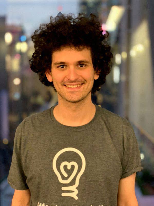 FTX创始人SBF在巴哈马被捕，预计美国将请求引渡🗒 标签: #FTX 📢 频道: @GodlyNews1🤖 投稿: @GodlyNewsBot