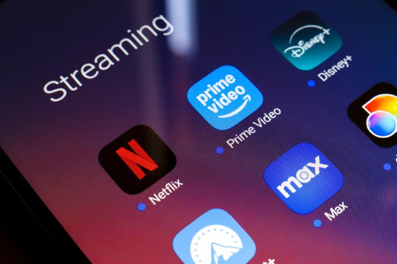 加州立法禁止Netflix、Hulu等流媒体服务播放高音量广告加州通过了一项新法律，旨在减少Netflix、Hulu和Prime Video等流媒体平台上刺耳广告，要求商业广告的音量与正在播放的内容音频水平保持一致